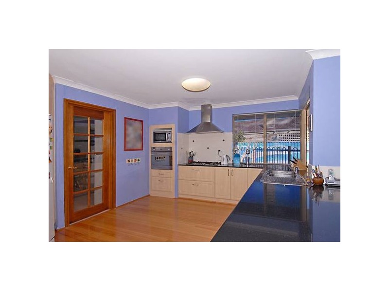 10 Lakehill Gardens, Edgewater WA 6027