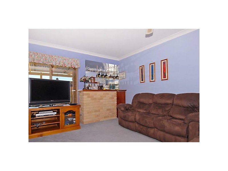 10 Lakehill Gardens, Edgewater WA 6027