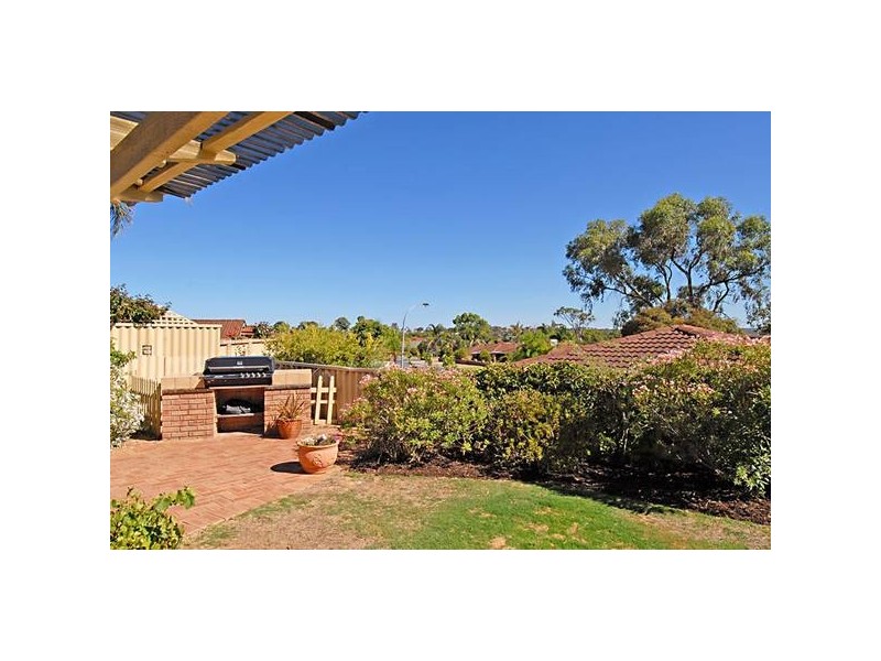 10 Lakehill Gardens, Edgewater WA 6027