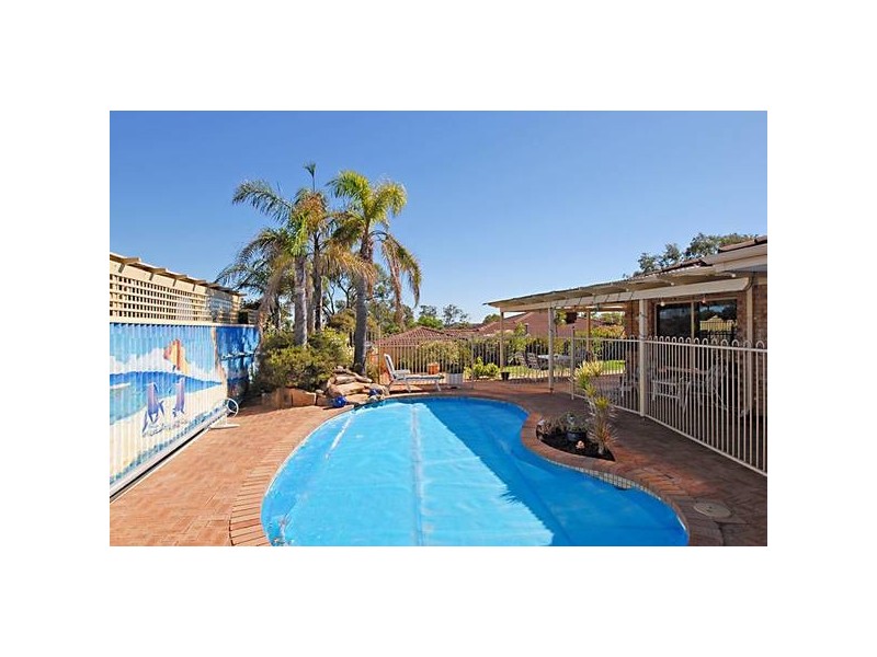 10 Lakehill Gardens, Edgewater WA 6027