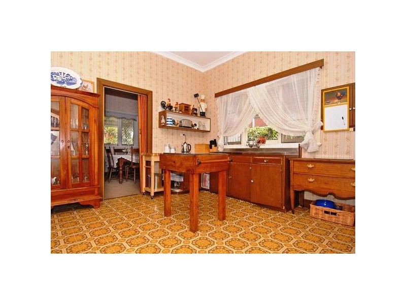 27 Traylen Road, Bayswater WA 6053