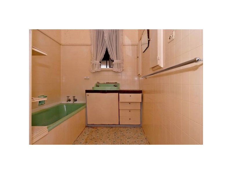 27 Traylen Road, Bayswater WA 6053