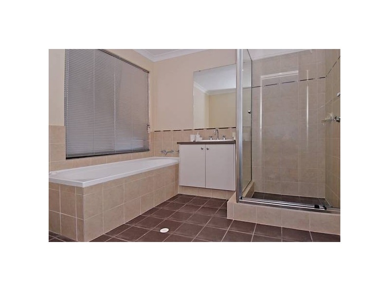 2/29 Kathleen Street, Yokine WA 6060