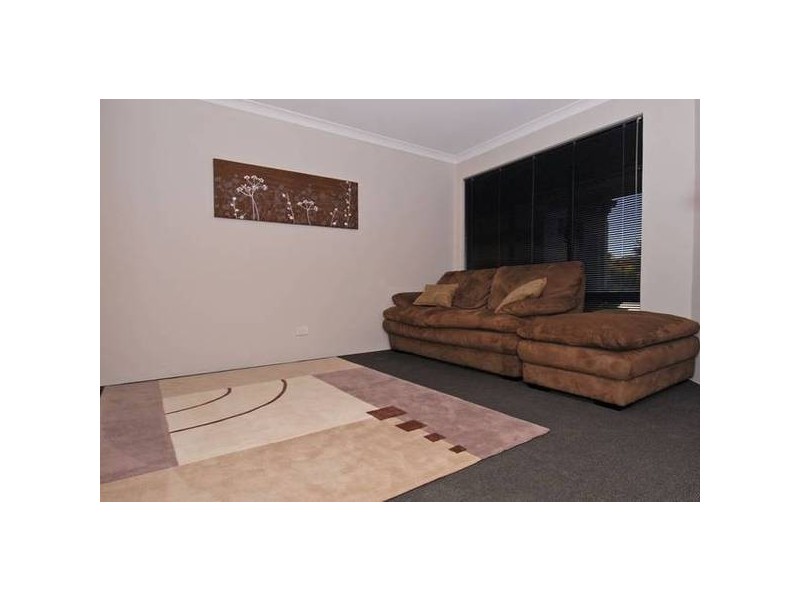 18 Cezanne Bend, Ashby WA 6065