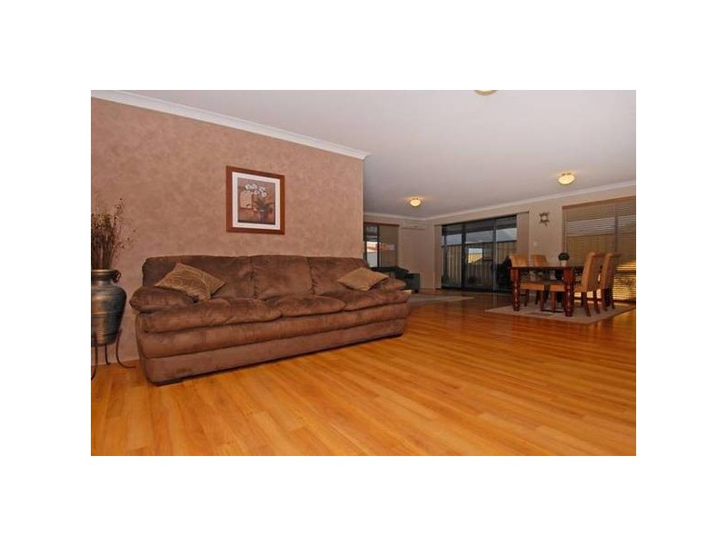 18 Cezanne Bend, Ashby WA 6065