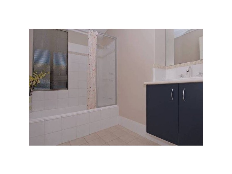 18 Cezanne Bend, Ashby WA 6065