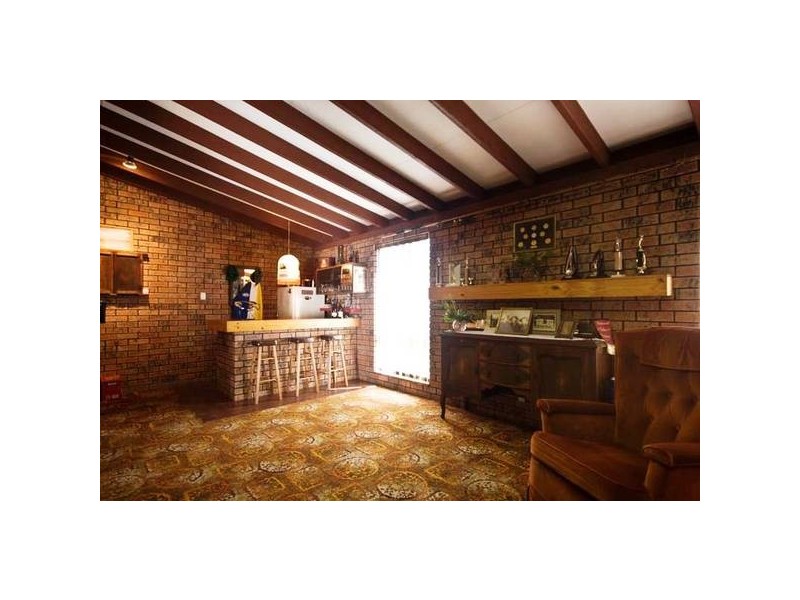 8 Taywood Drive, Wanneroo WA 6065