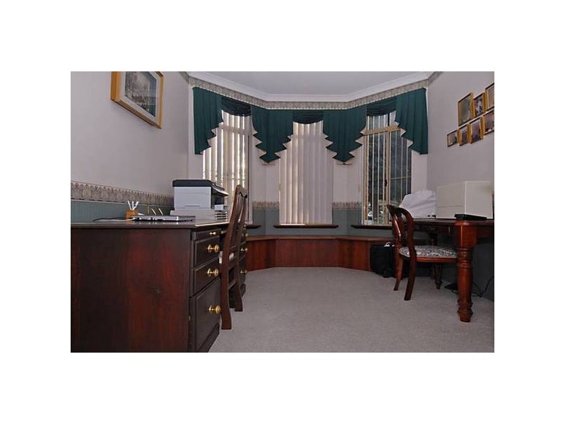 12 Grey-Smith Gardens, Woodvale WA 6026