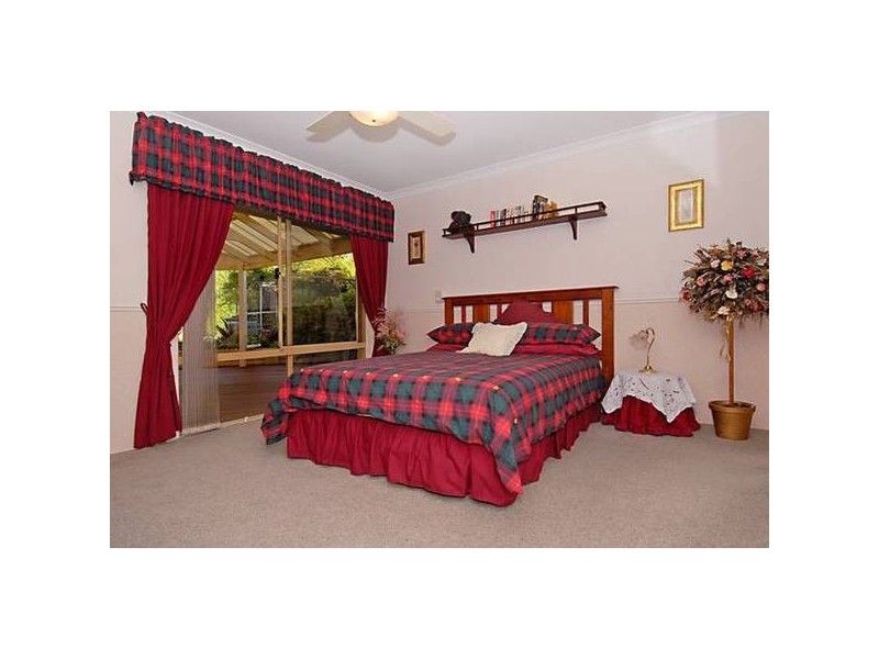 12 Grey-Smith Gardens, Woodvale WA 6026