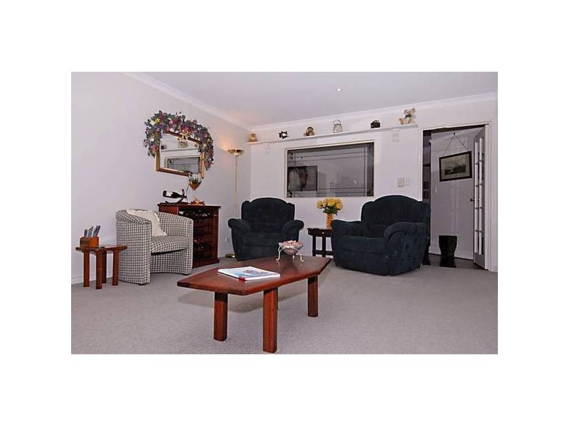 12 Grey-Smith Gardens, Woodvale WA 6026