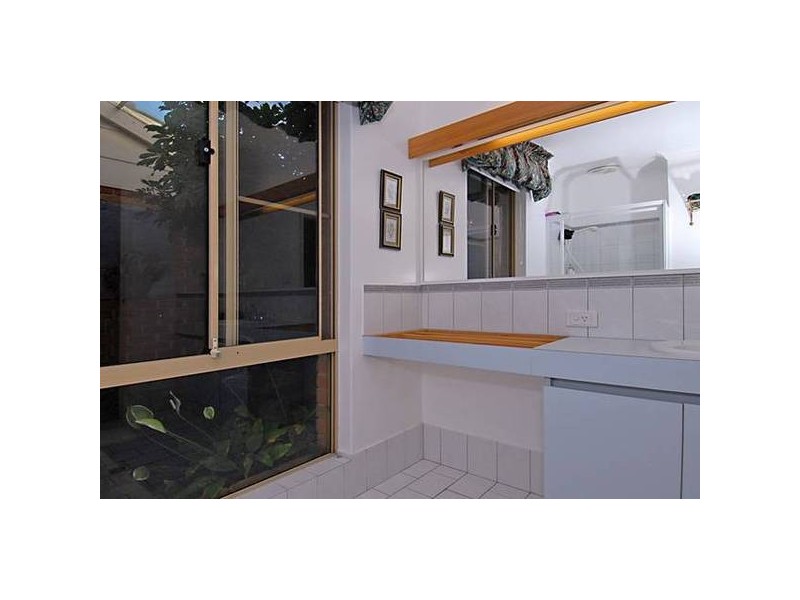 12 Grey-Smith Gardens, Woodvale WA 6026