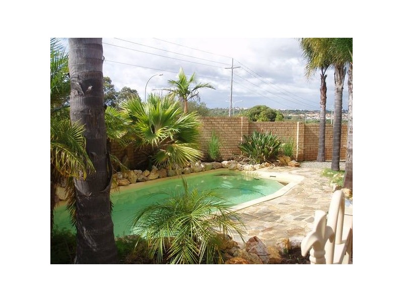 23 Fleetwood Circuit, Woodvale WA 6026