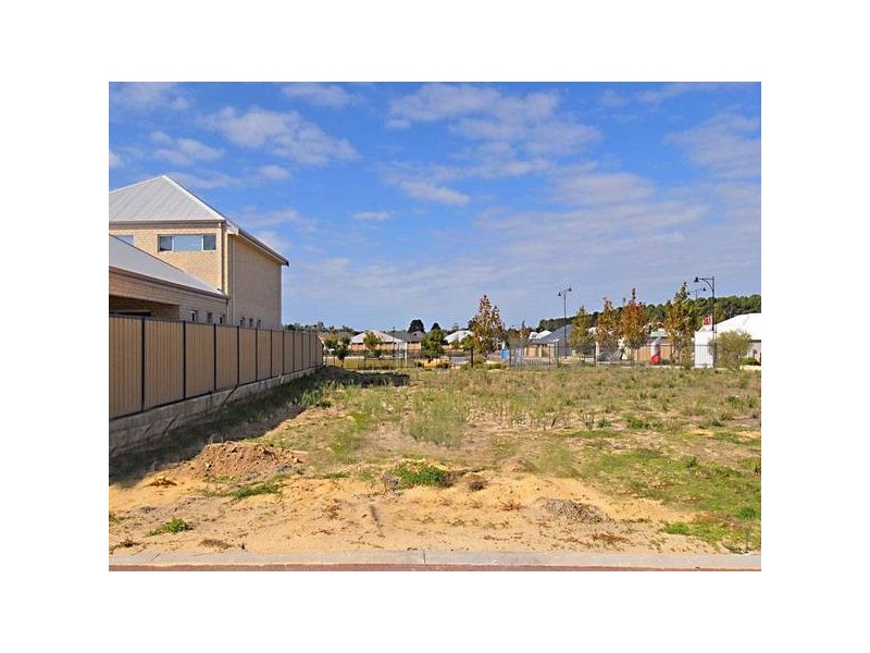 15 Nankeen Circle, Tapping WA 6065