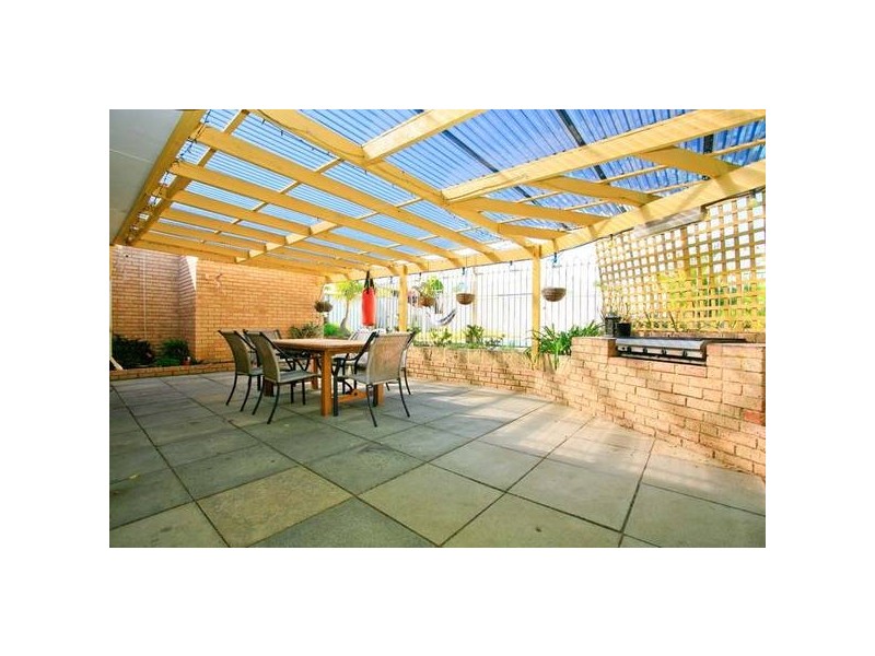 8 Leopold Court, Woodvale WA 6026