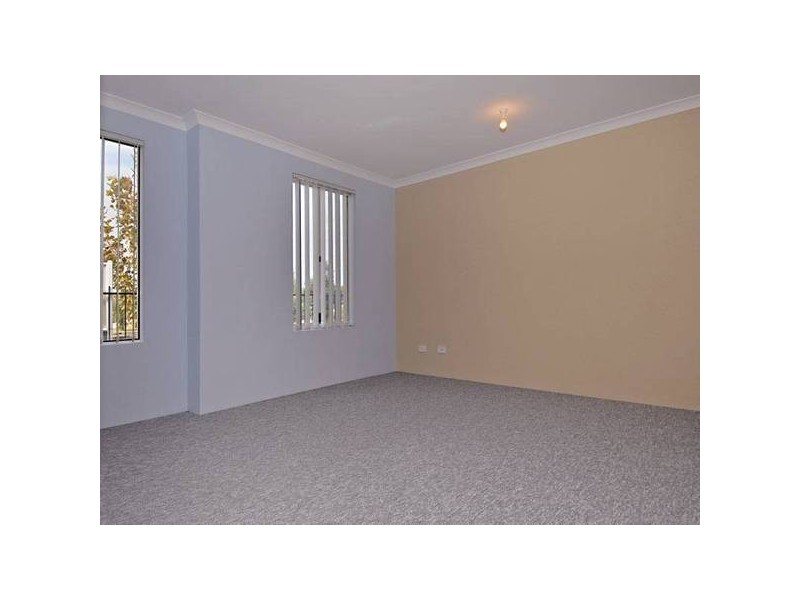 29 Nankeen Circle, Tapping WA 6065