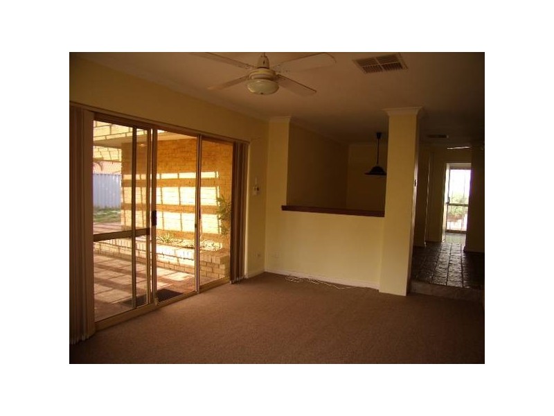 11 Pepperwood Grove, Woodvale WA 6026