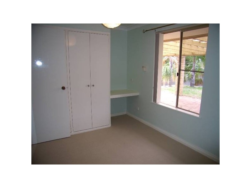 11 Pepperwood Grove, Woodvale WA 6026