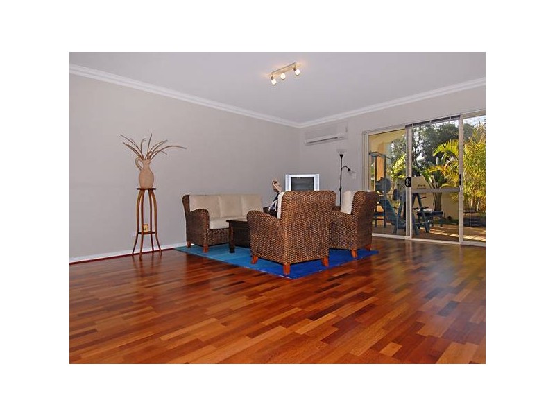 2 Lilac Hill, Madeley WA 6065