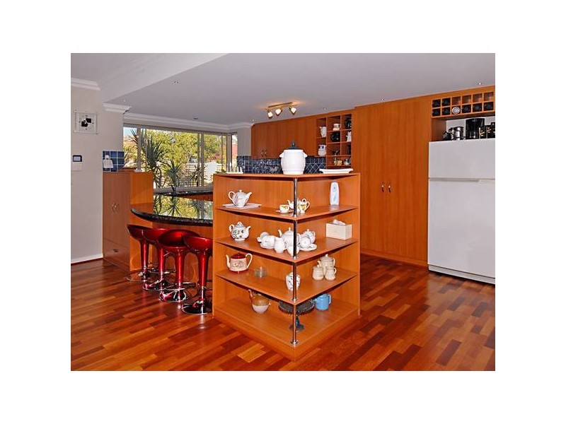 2 Lilac Hill, Madeley WA 6065