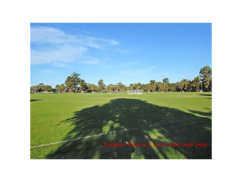 2 Lilac Hill, Madeley WA 6065