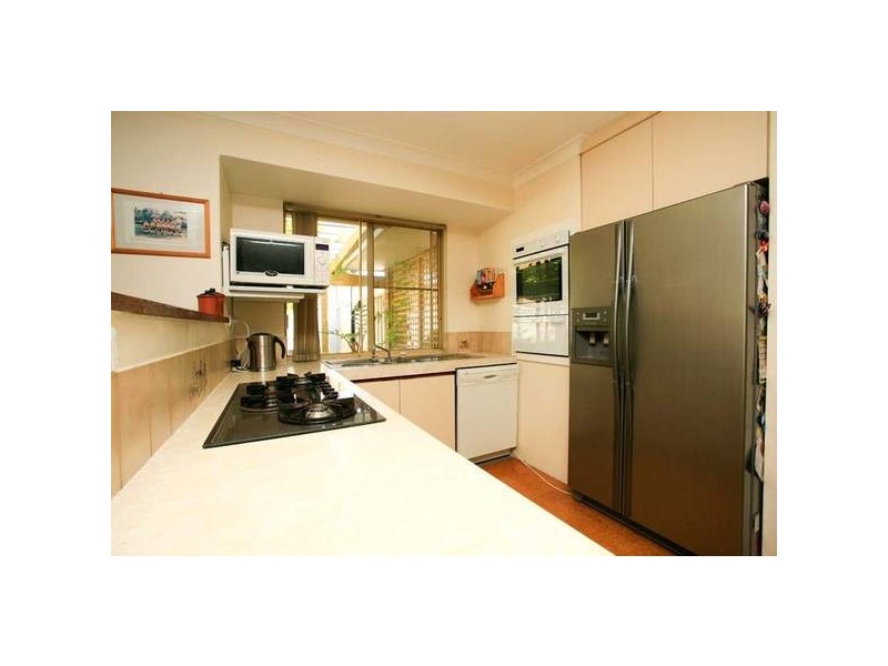 8 Leopold Court, Woodvale WA 6026