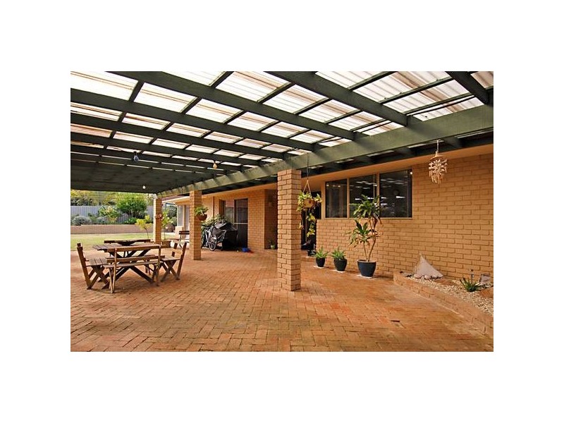 3 Erith Close, Kingsley WA 6026