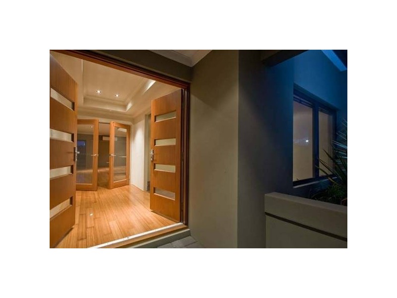 25 Goshawk Street, Tapping WA 6065