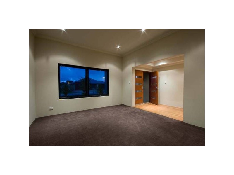 25 Goshawk Street, Tapping WA 6065