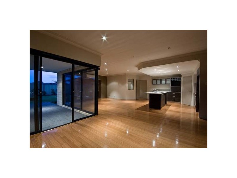 25 Goshawk Street, Tapping WA 6065