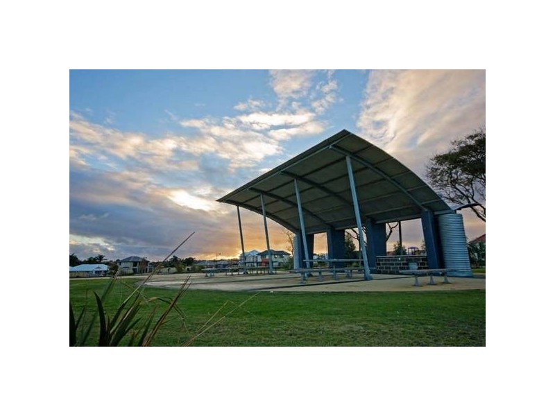 25 Goshawk Street, Tapping WA 6065