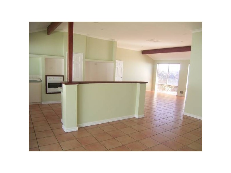 62 Cadoux Loop, Hocking WA 6065