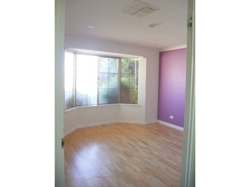 62 Cadoux Loop, Hocking WA 6065