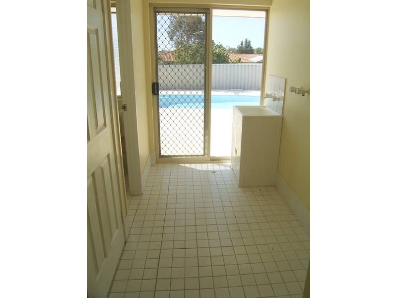 62 Cadoux Loop, Hocking WA 6065