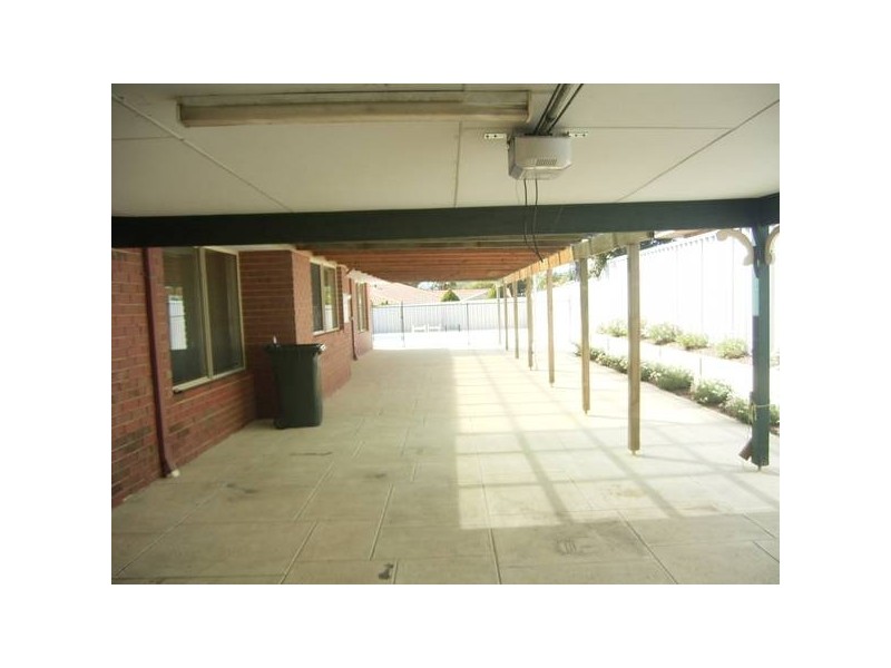 62 Cadoux Loop, Hocking WA 6065