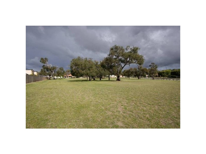 2A Shipley Place, Westminster WA 6061