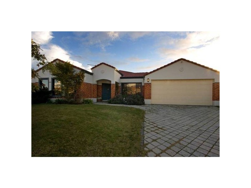 10 Tama Way, Pearsall WA 6065