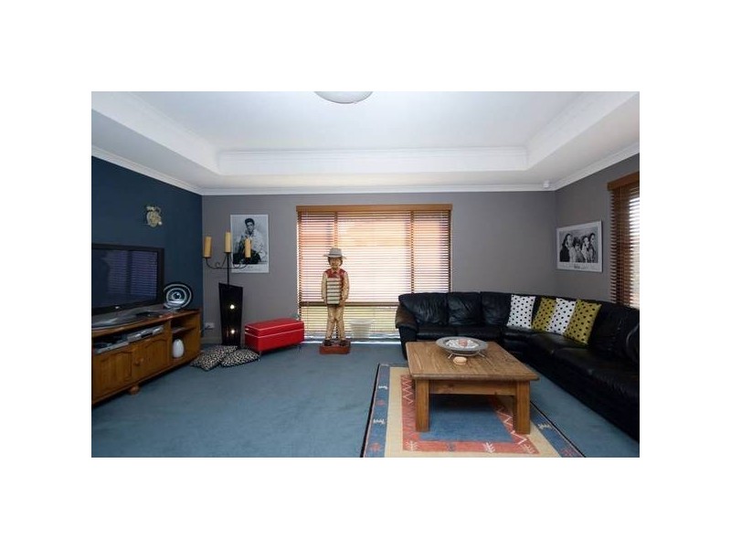 10 Tama Way, Pearsall WA 6065