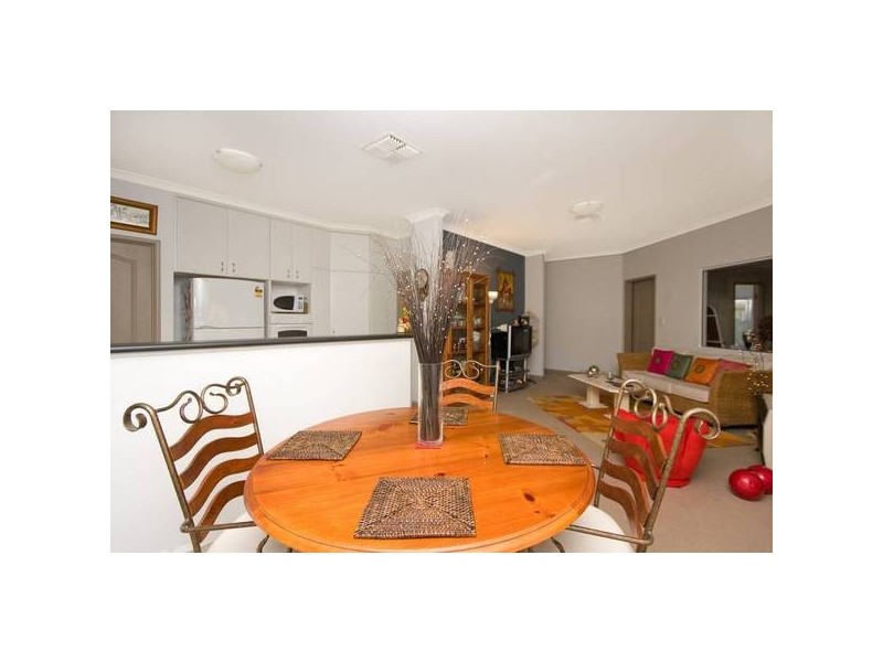 10 Tama Way, Pearsall WA 6065