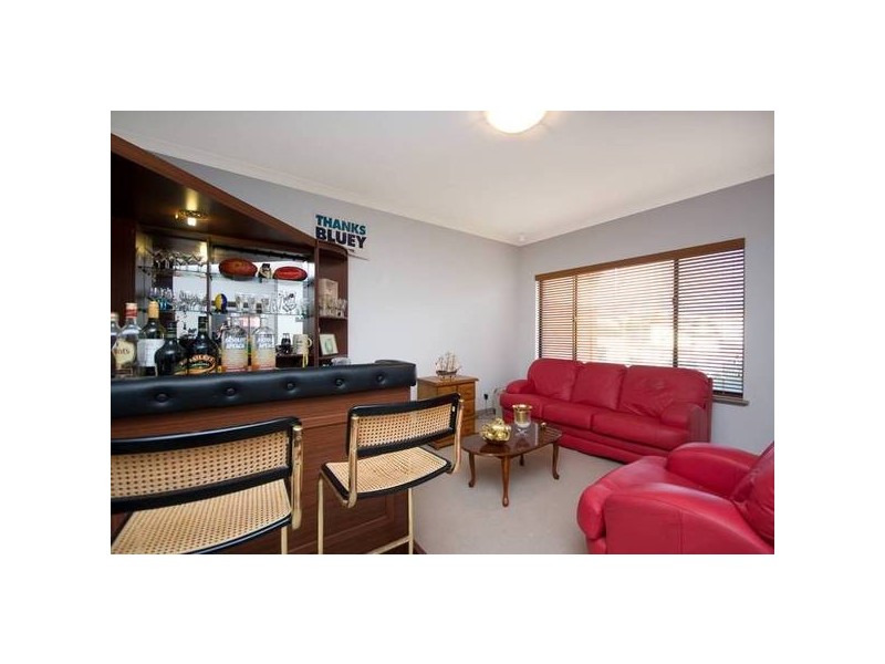 10 Tama Way, Pearsall WA 6065