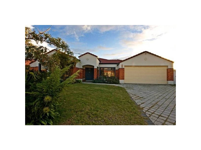 10 Tama Way, Pearsall WA 6065