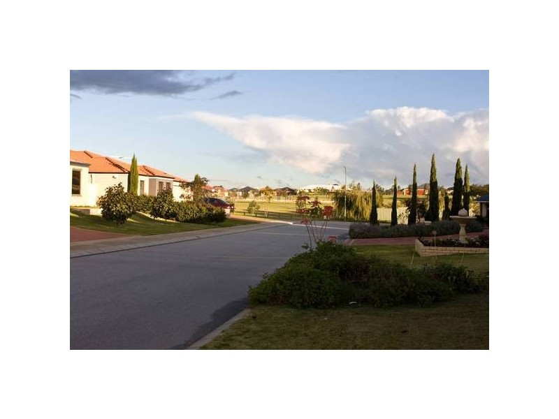 10 Tama Way, Pearsall WA 6065