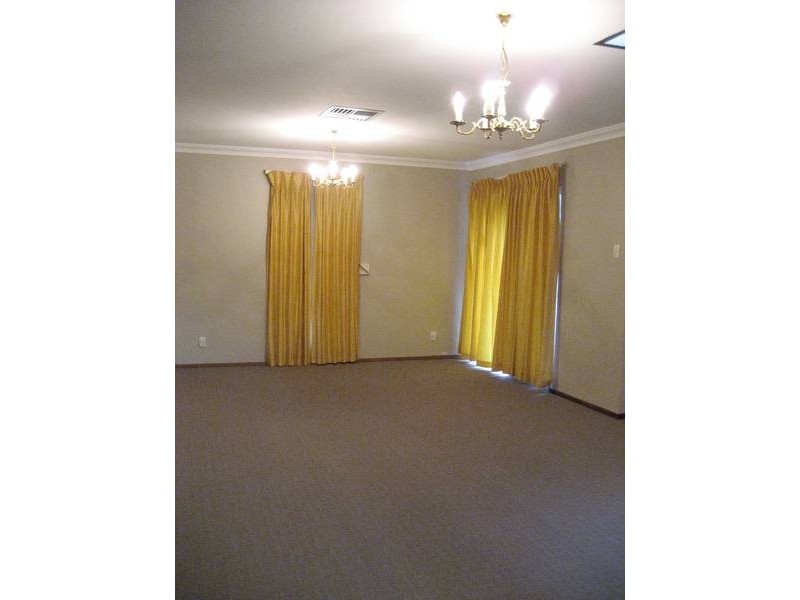 2/20 Dempster Road, Karrinyup WA 6018