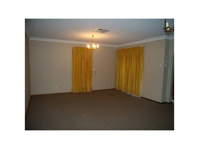 2/20 Dempster Road, Karrinyup WA 6018