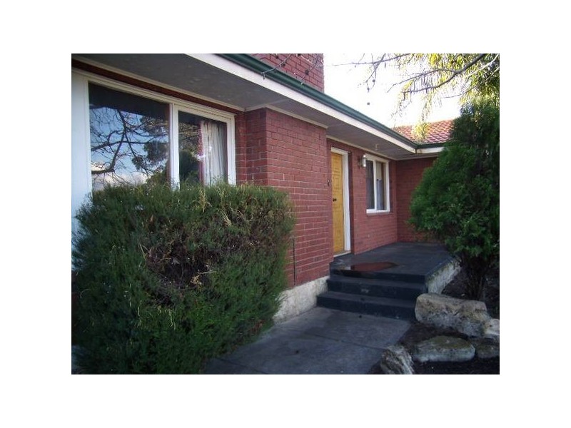 216 Erindale Road, Hamersley WA 6022