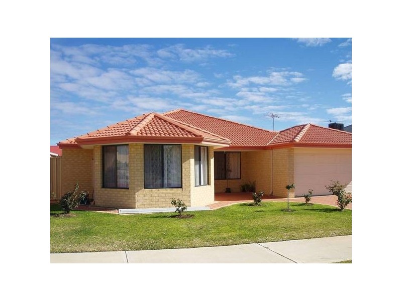11 Kirkcaldy Terrace, Hocking WA 6065