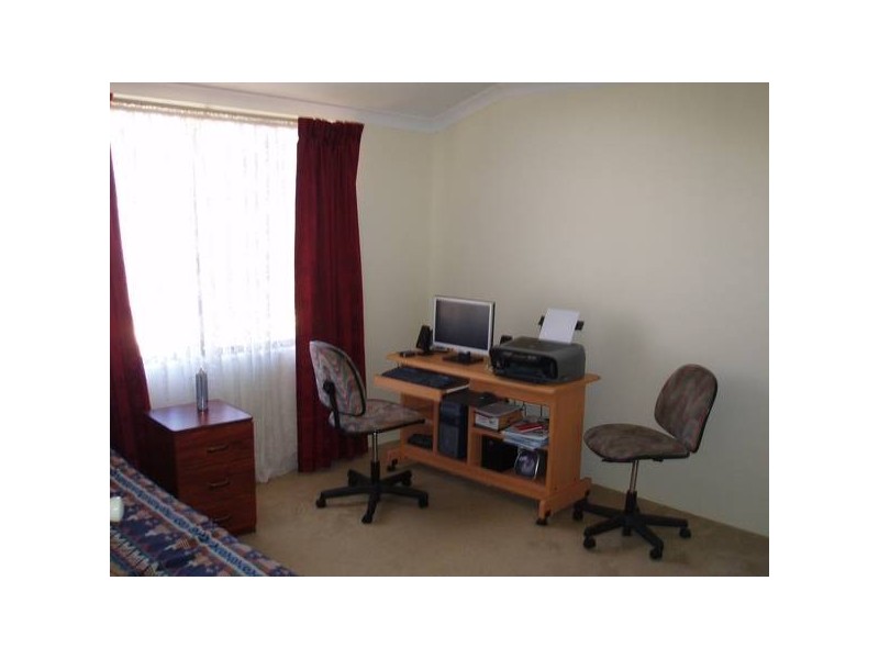 11 Kirkcaldy Terrace, Hocking WA 6065