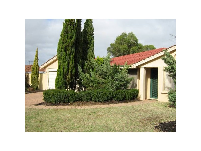 42 Fleetwood Circuit, Woodvale WA 6026