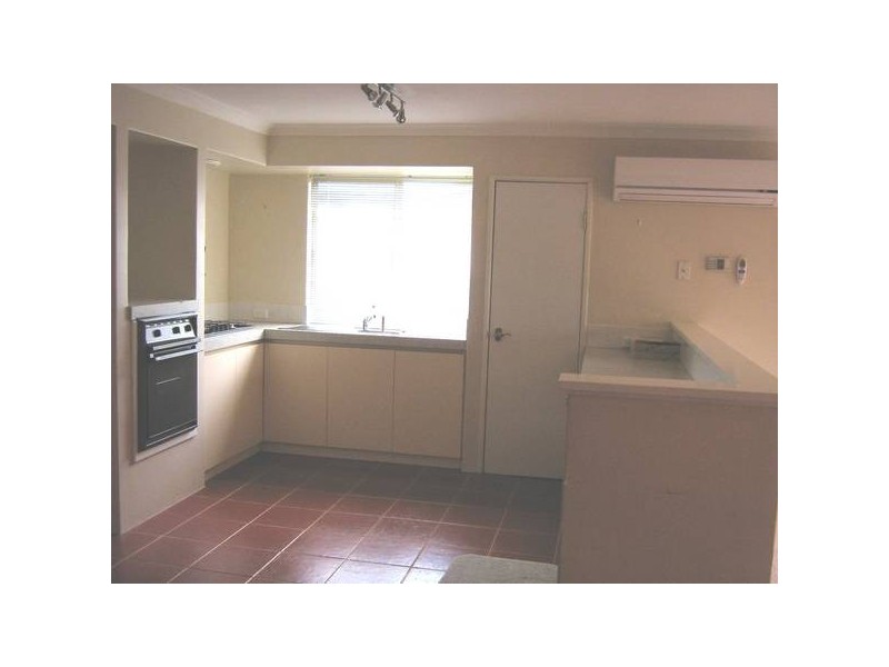 42 Fleetwood Circuit, Woodvale WA 6026