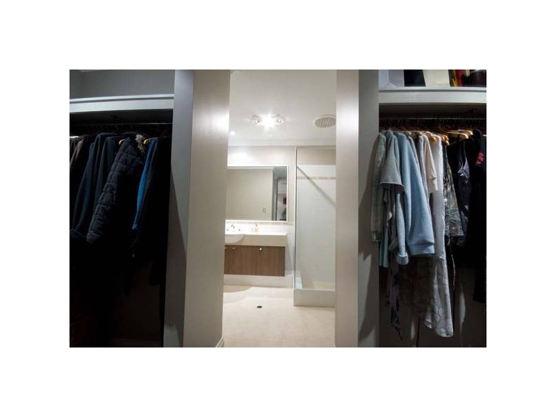 12 Grasmere Fairway, Tapping WA 6065