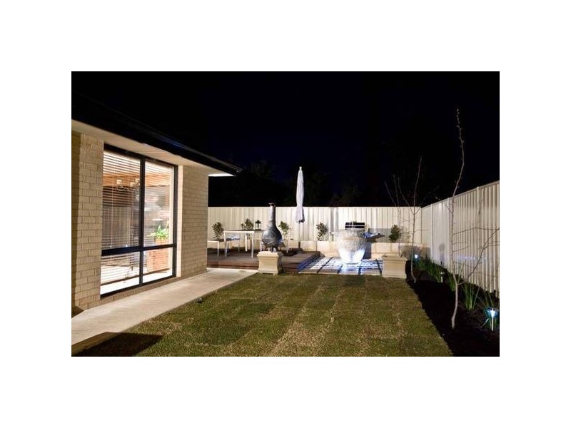 12 Grasmere Fairway, Tapping WA 6065